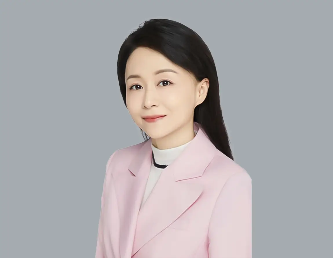 周玲个人照(灰色)